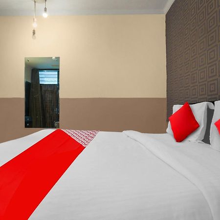 Hotel O Royal Galaxy New Delhi Eksteriør billede