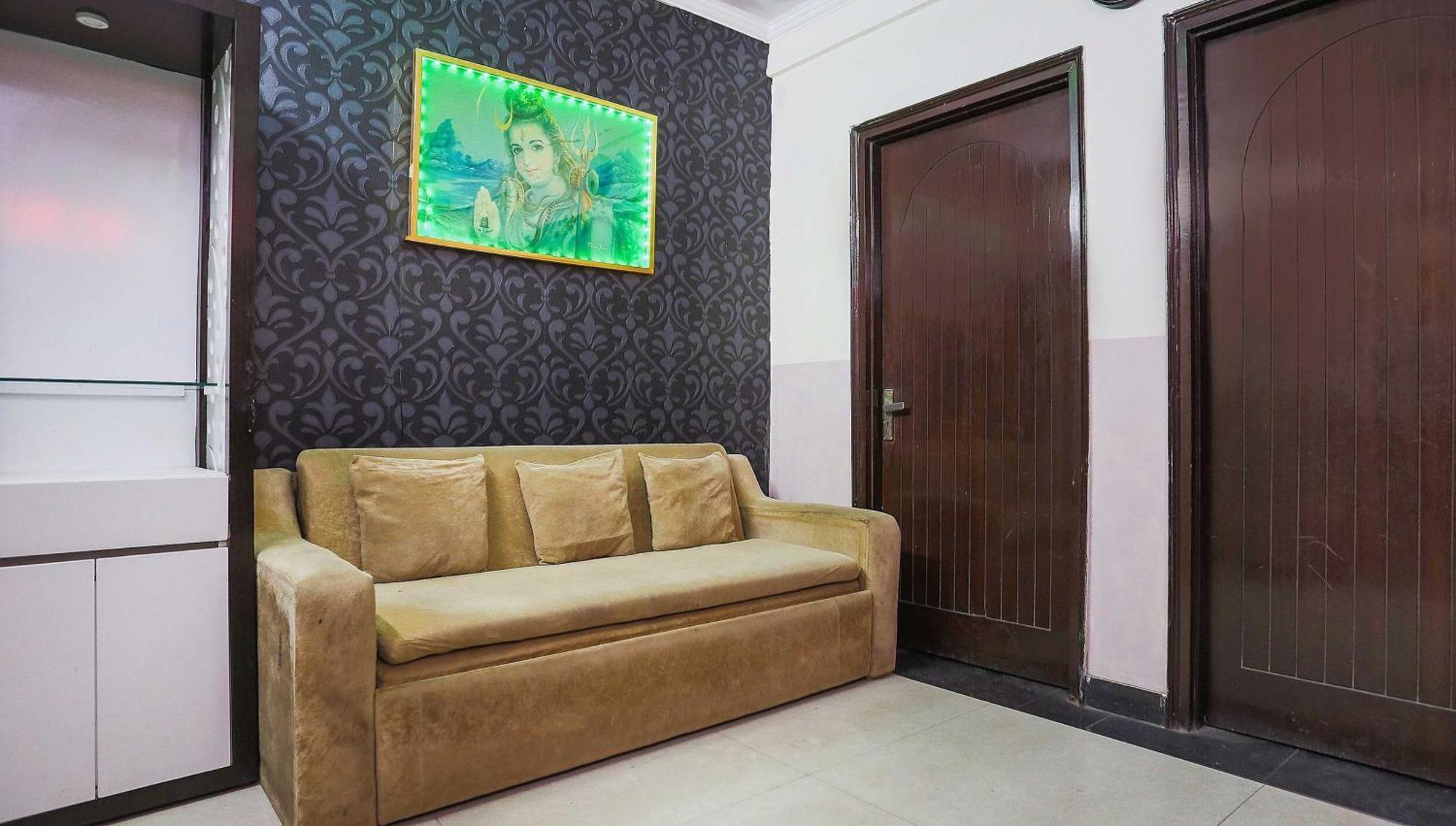 Hotel O Royal Galaxy New Delhi Eksteriør billede