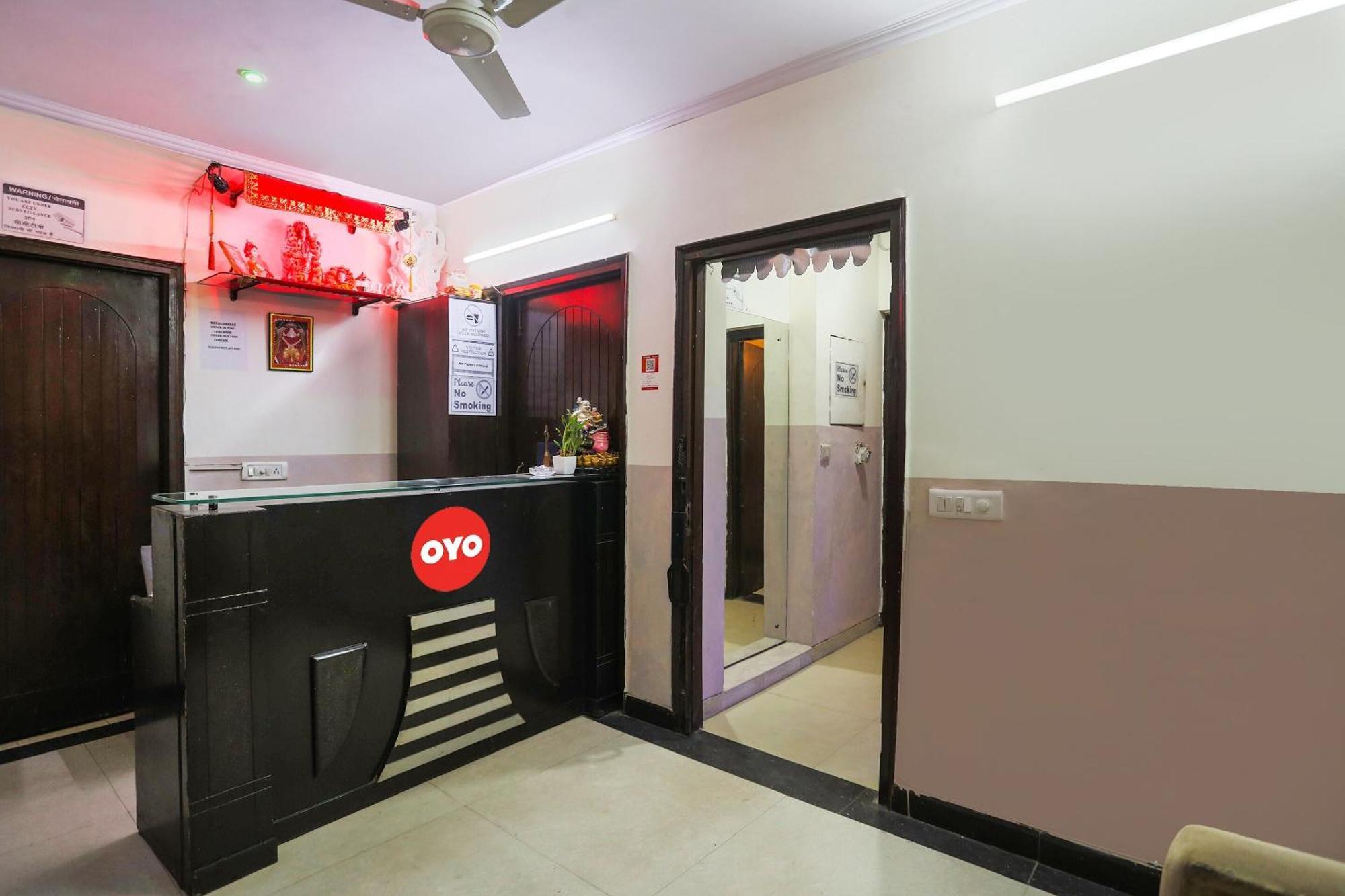 Hotel O Royal Galaxy New Delhi Eksteriør billede
