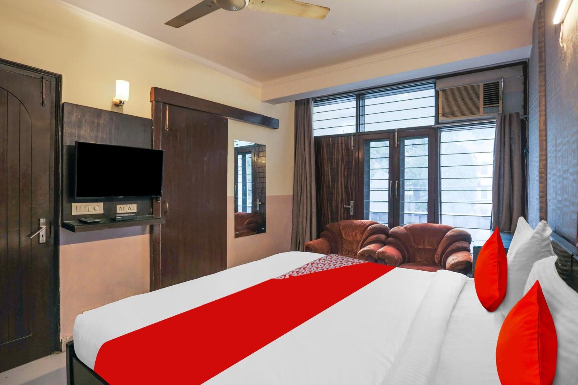 Hotel O Royal Galaxy New Delhi Eksteriør billede
