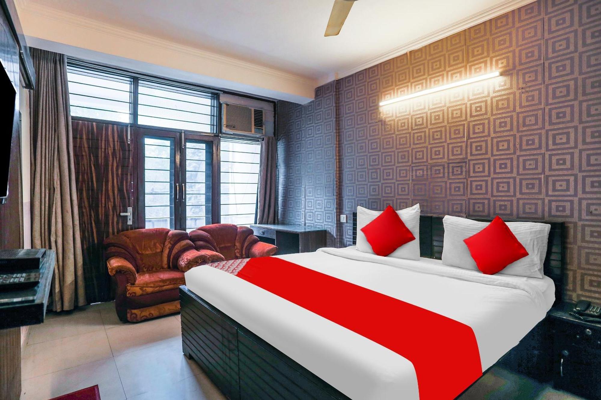 Hotel O Royal Galaxy New Delhi Eksteriør billede