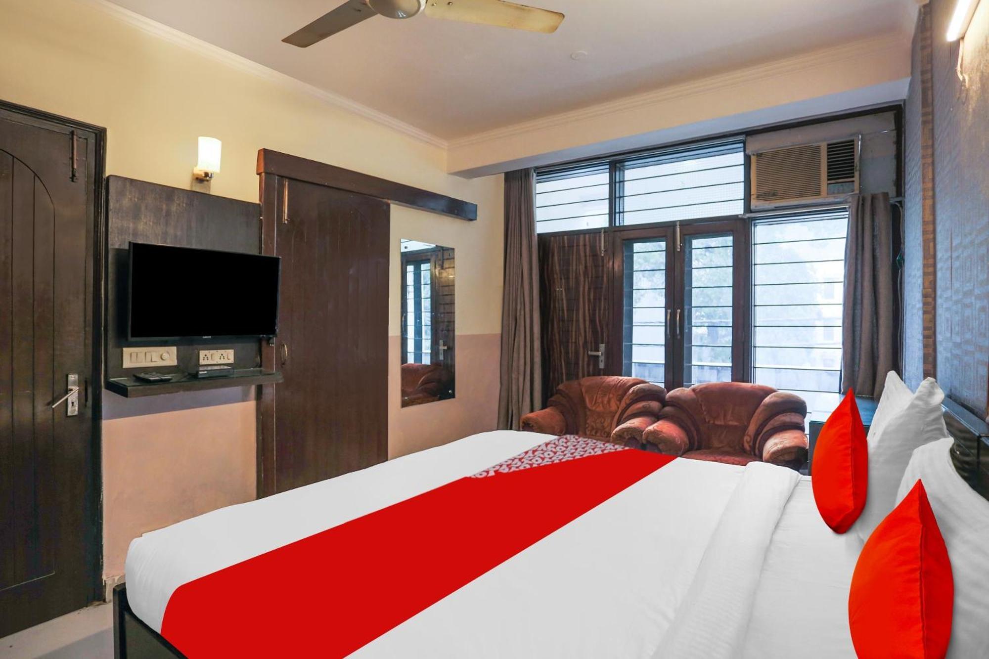 Hotel O Royal Galaxy New Delhi Eksteriør billede